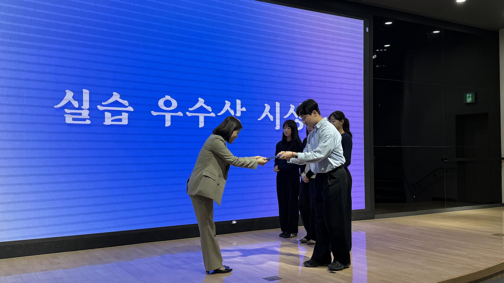 실습우수상 4학년 허영준.jpg