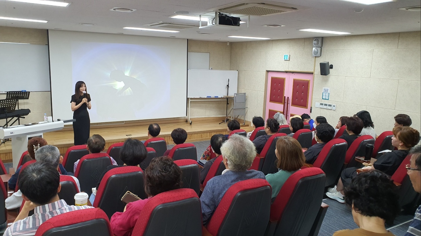 154_240701_안산대학교와 안산시평생학습관, 김주이 교수 강연을 통해 인문학적 소양 나눔의 장 마련.jpg