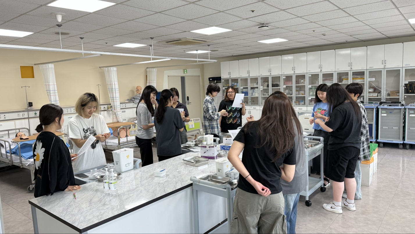 229_250710_안산대학교 간호학과 해외인턴십 예정자 대상 전공직무이론 및 실습교육 실시2.png