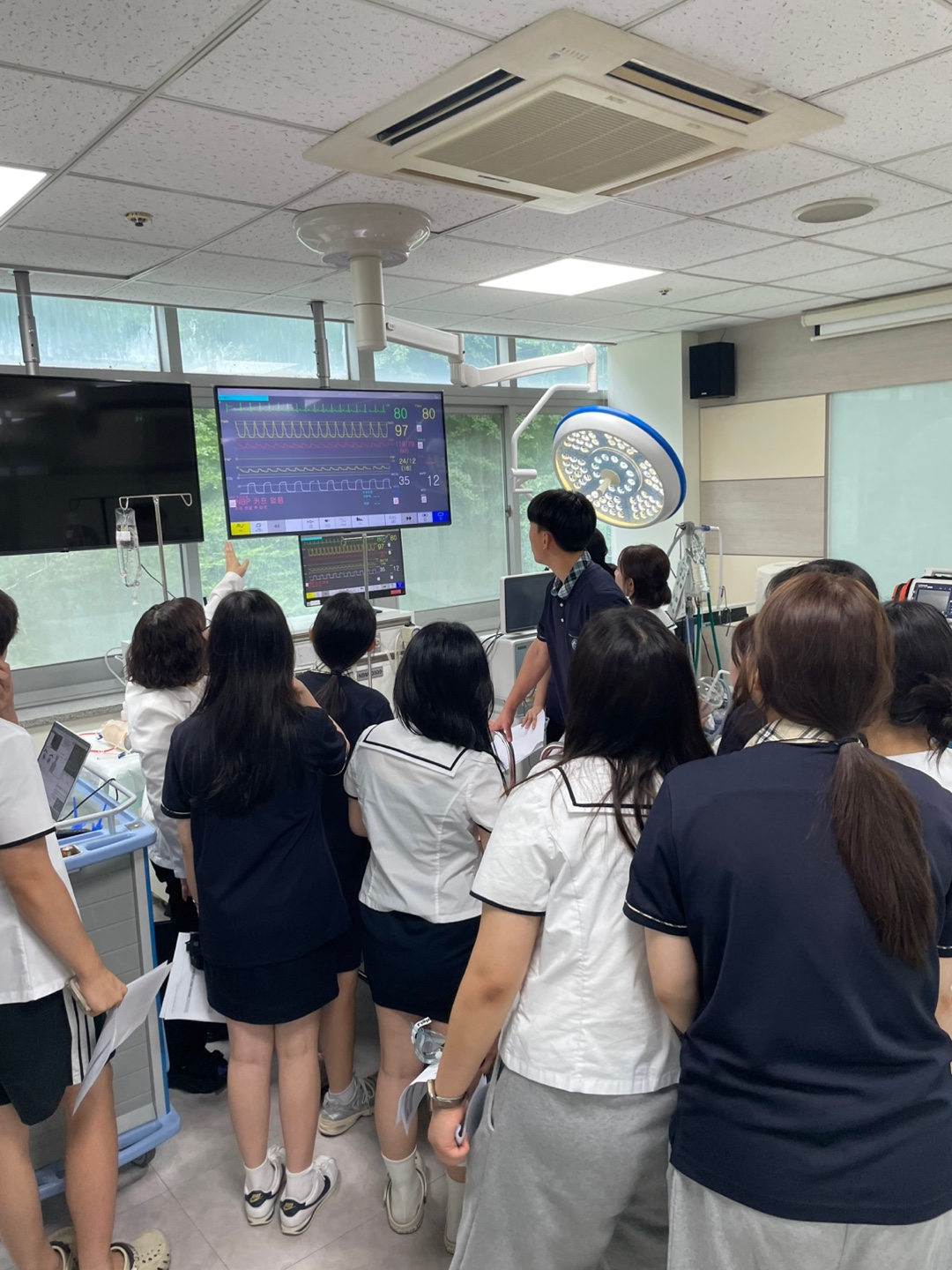 223_250709_안산대학교 간호학과 선부고등학교 학생 대상 진로체험 특강 진행2.jpg
